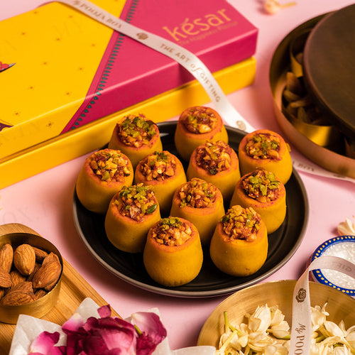 Paan Badam Ladoo 12PC Sweet Box