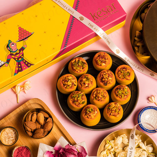 Paan Badam Ladoo 12PC Sweet Box