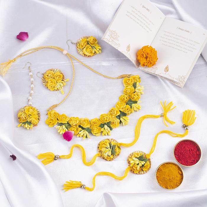 Prepossessing Floral Jewellery