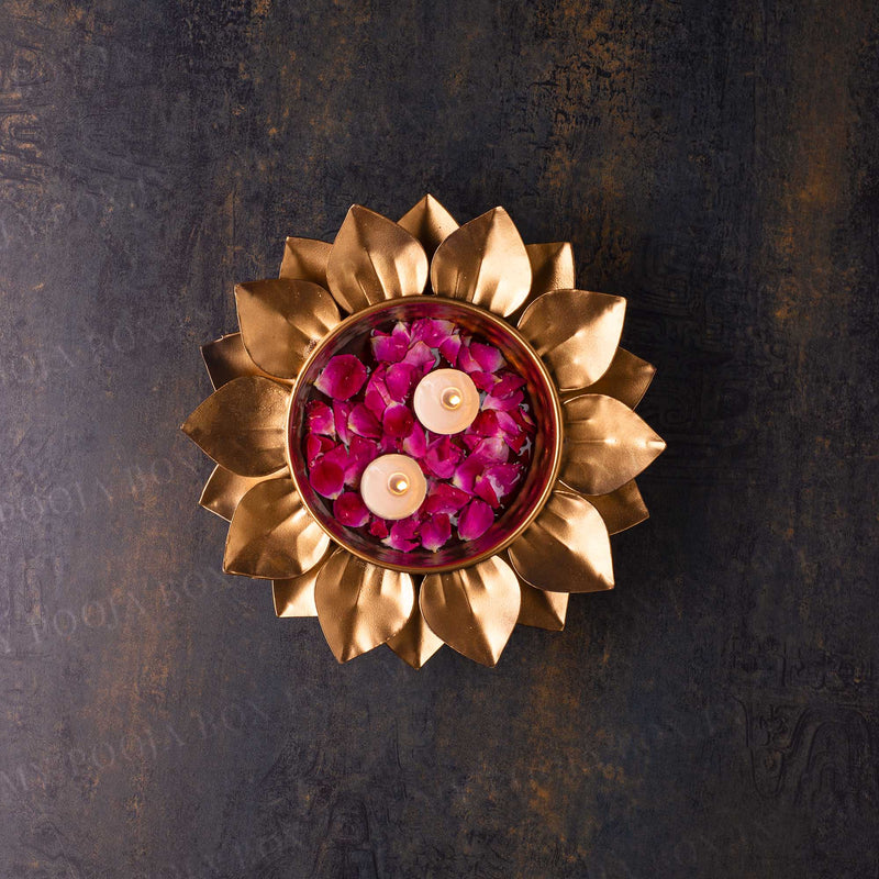 Captivating Brass Petal Urli/Floater