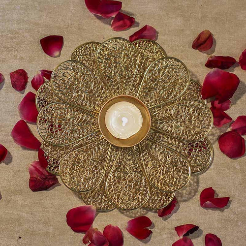 Lazer Cut Petal T-light Holder Showpiece