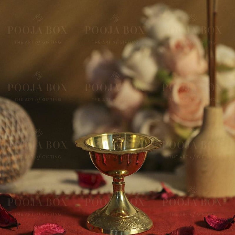 Scallop Brass Diya
