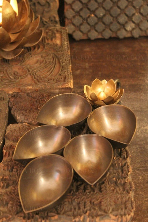 Buy Beautiful Handmade Antique Brass Panchbhooti/ Aarti Lamp